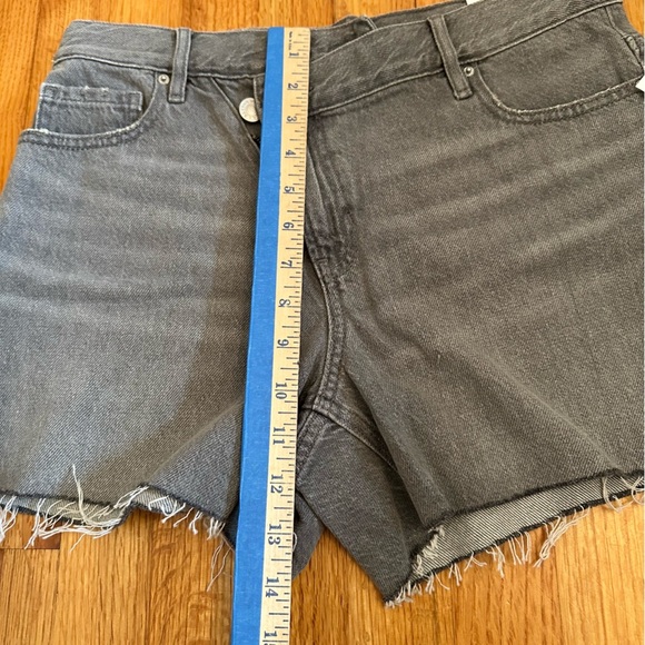 PacSun  Gray Asymmetrical Waistband Vintage Cut Off Denim Shorts(a1 - Picture 10 of 15